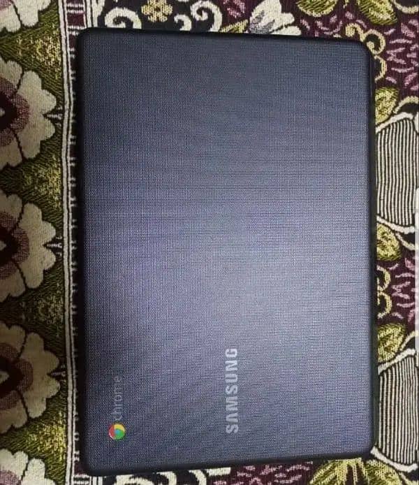 Samsung chrome book 2