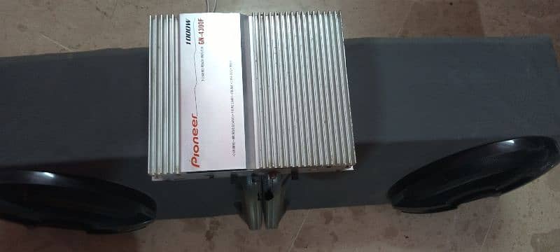 Car sound box with payoneer original amplifier. 4