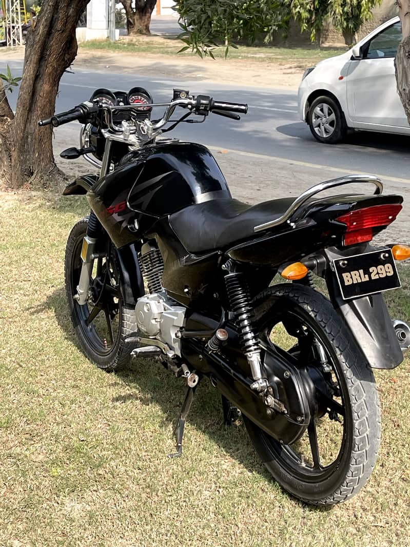 Yamaha YBR 125G 6