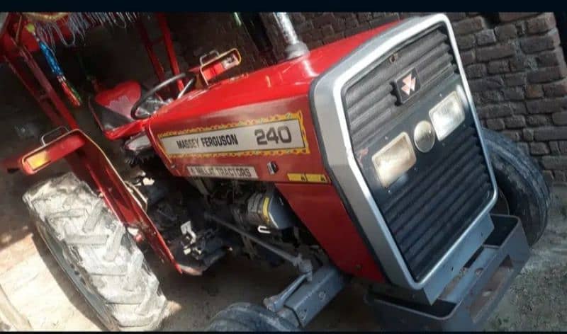 tractor 240 for sale  2018 modal ha 7