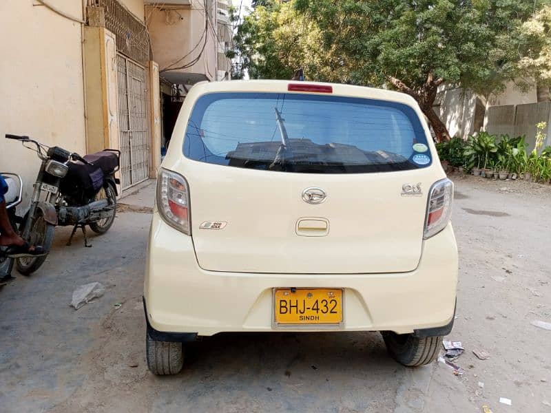 Daihatsu Esse 2015 5