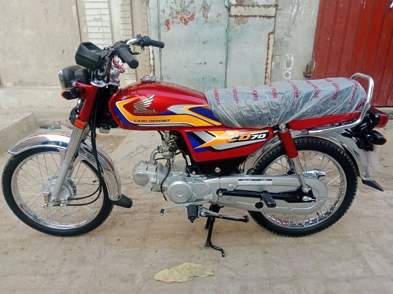 Honda CD 70 bike for sale model 2025 03456561380//03057210160 0