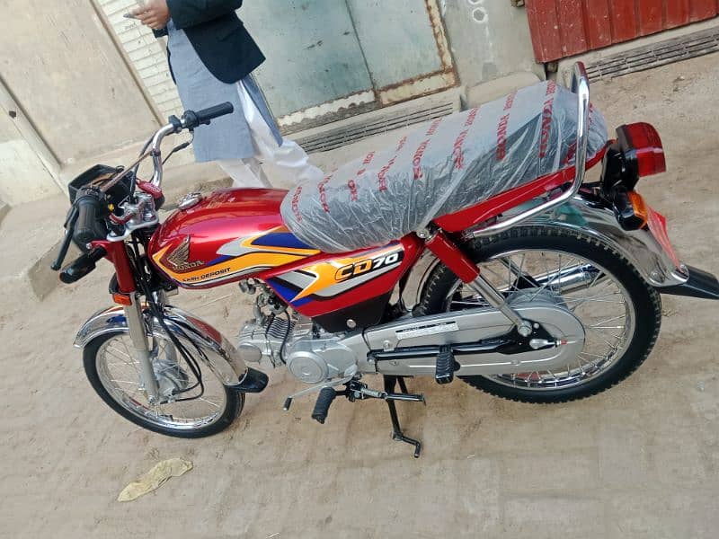 Honda CD 70 bike for sale model 2025 03456561380//03057210160 7