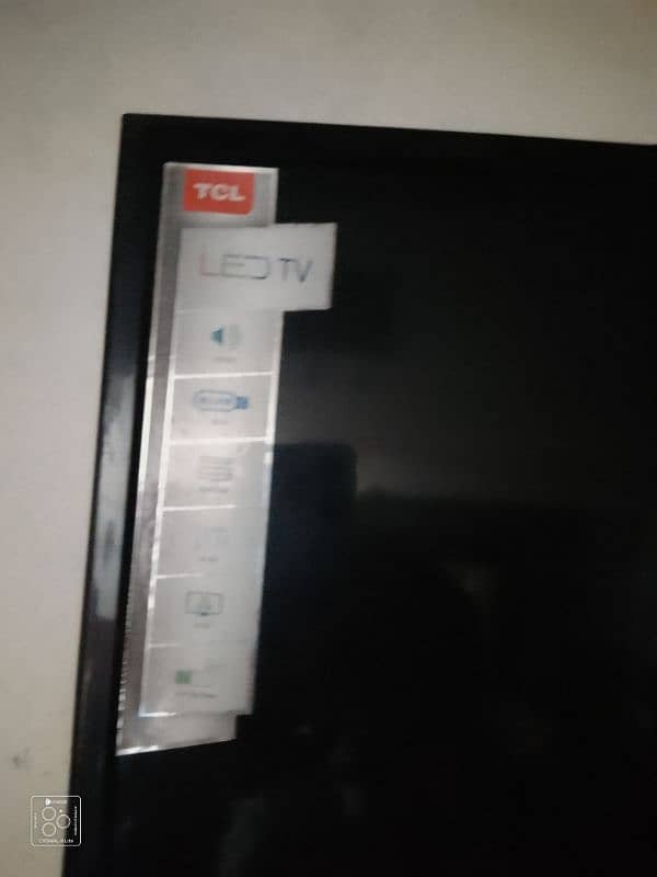 TCL 32inch simpal led 1