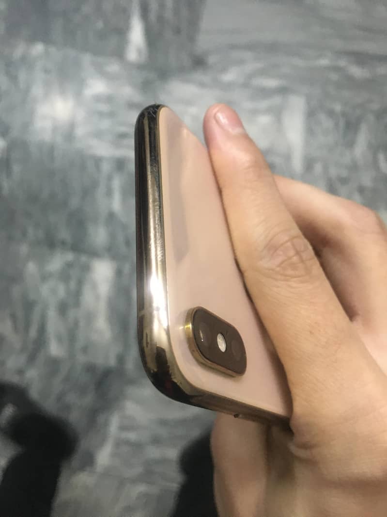 Iphone XS 64GB Factory Unlocked Non Pta 3