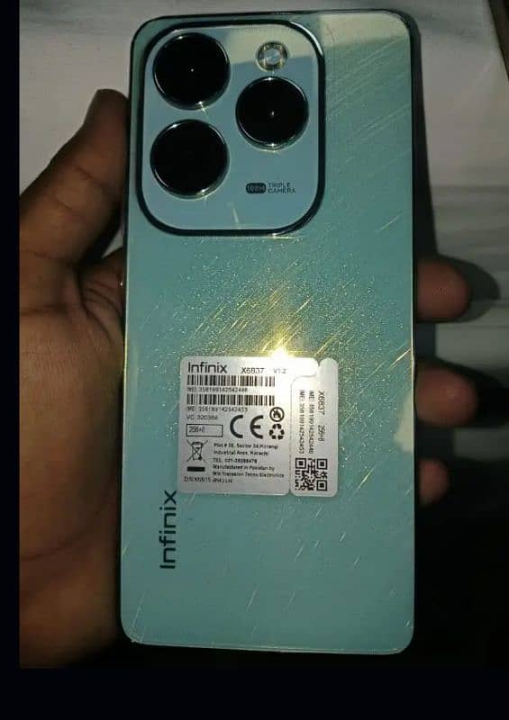 Infinix Hot 40 pro 8 256 0