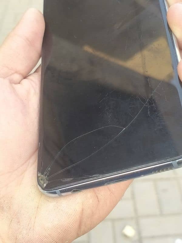 Samsung S10e for Sell (Read Add) 2