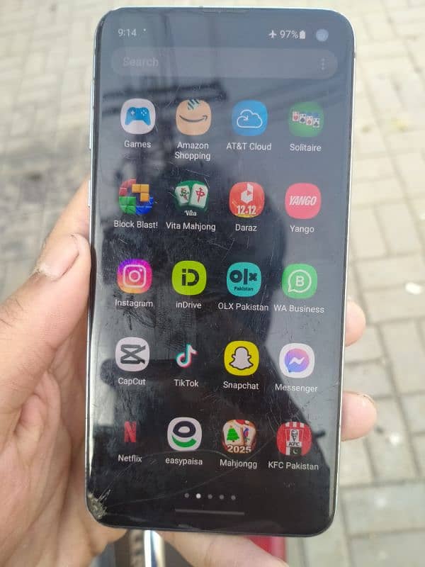 Samsung S10e for Sell (Read Add) 3