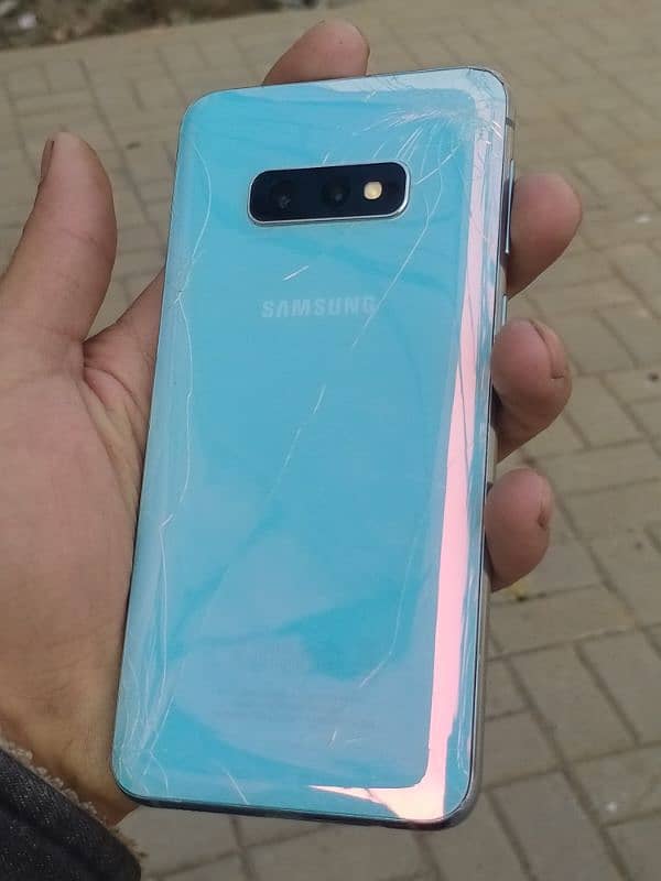 Samsung S10e for Sell (Read Add) 11