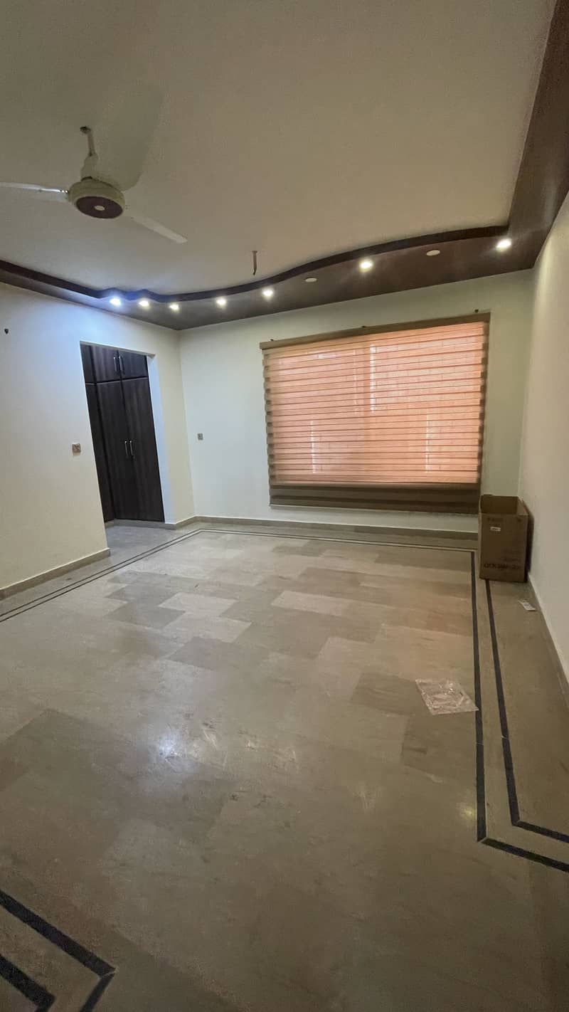 1 kanal lower portion for rent in model town best location with basement hall for family or for use silent ofc 4