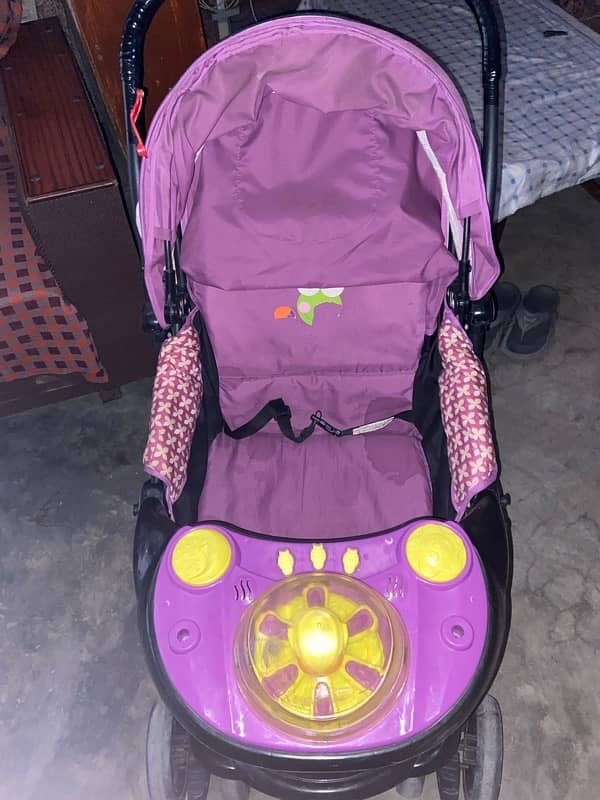 10//10 condition baby pram only one month used 2