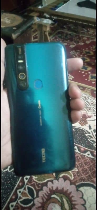 camon 15 pro 6 gb ram 128 gb memory 3