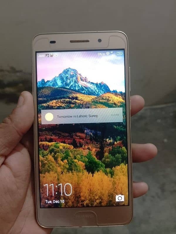 Huawei Y6ll. . . 1