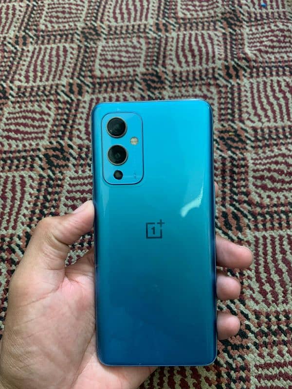 OnePlus 9   12/256 1