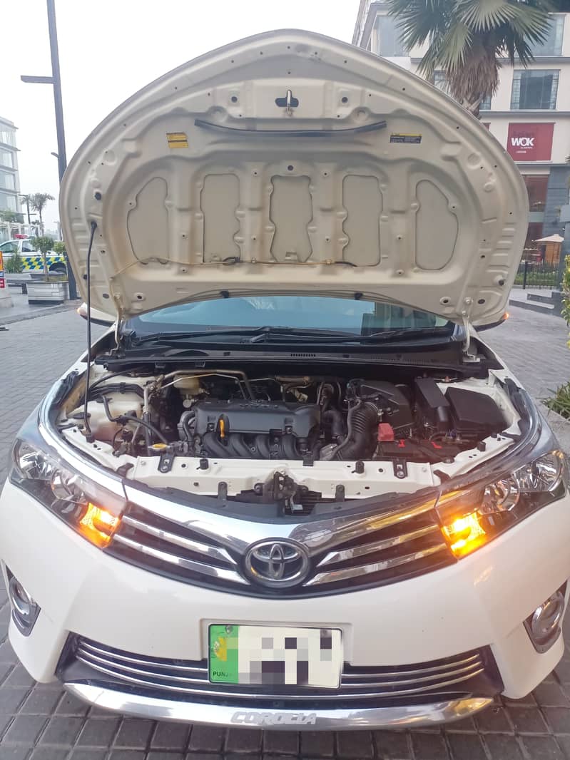 Brand New Toyota Corolla XLI 3