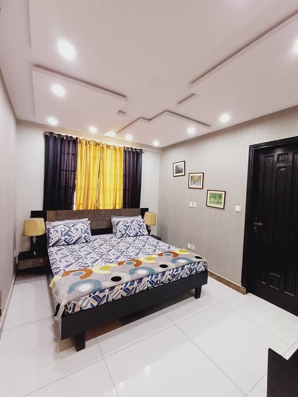 One Bedroom Fully Furnished Flate For Rent In Bahria Town Lahore 0