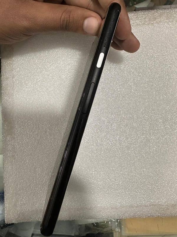 Google Pixel 4XL 6GB 64gb with box and cable for sale. 7