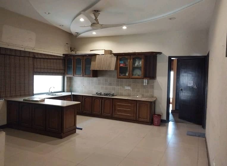 1 Kanal Upper Portion Ideally Situated In DHA Phase 1 6