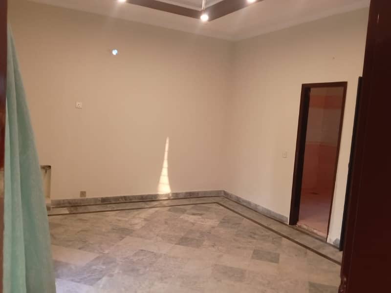 1 Kanal Upper Portion Available For Rent in Dha Phase 4 19