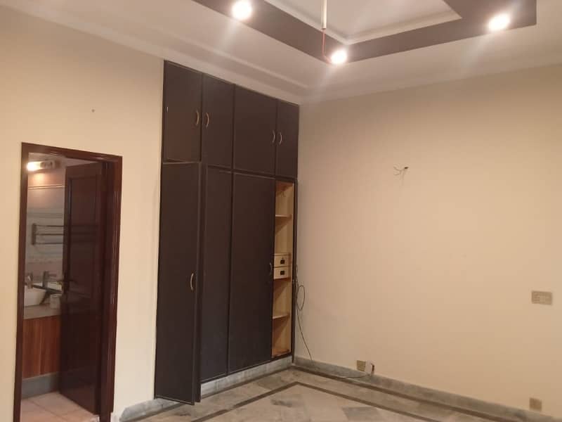 1 Kanal Upper Portion Available For Rent in Dha Phase 4 21