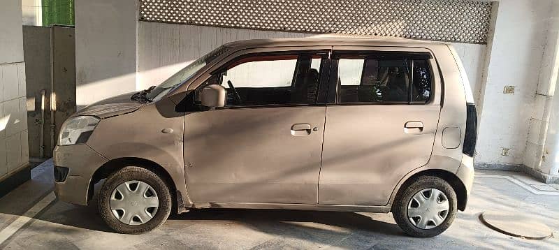 Suzuki Wagon R 2017 12