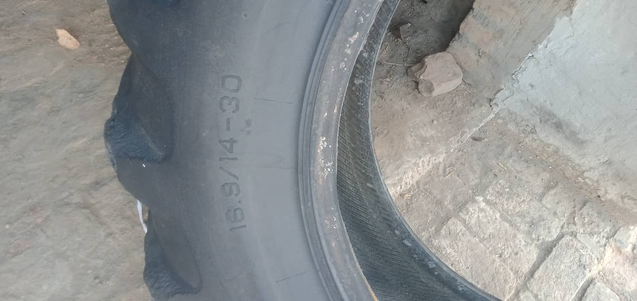 Fiat 640 back tyre 2