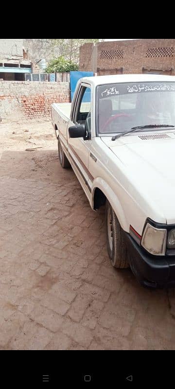 Maza B 2200 4