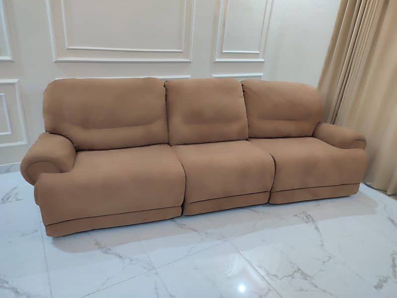 Recliner sofa 1