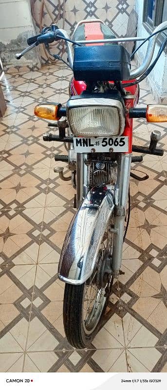 CD 2015 model saf bike 03033036264 1