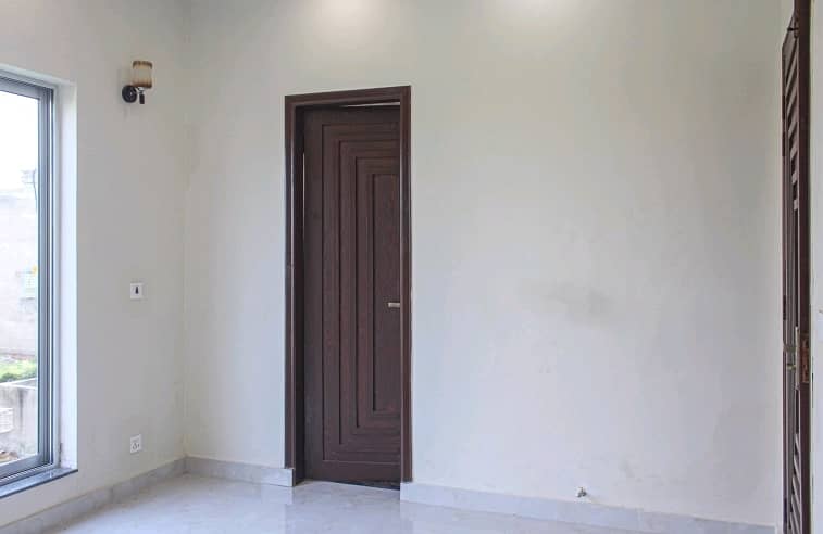 5 Marla Spacious House Available In DHA 9 Town - Block A For sale 7