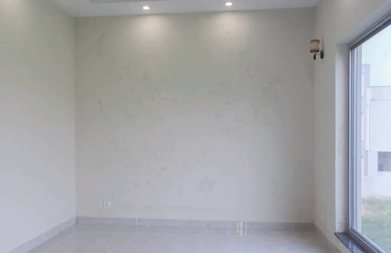 5 Marla Spacious House Available In DHA 9 Town - Block A For sale 8