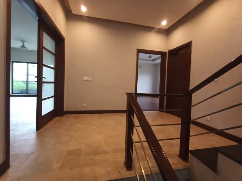 *For Rent* Luxurious Kanal house in DHA Phase 7 14