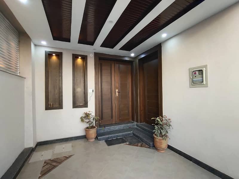 For Sale Bahria Phase 8 M Block 5 Marla House Brand New 6