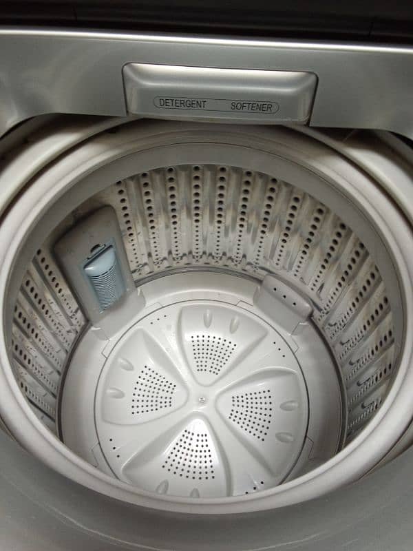 Haier fully automatic washing machine 95-1678 model 6