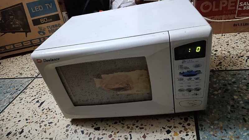 Dawlance Microwave 1