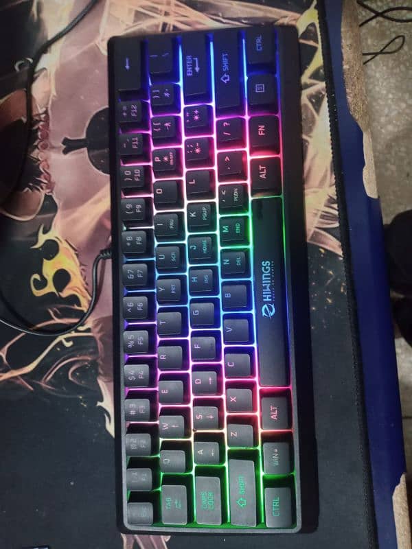 RGB KEYBOARD WITH SMOOTH BOTTONS 2