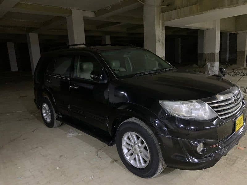 Toyota Fortuner V 2013 2