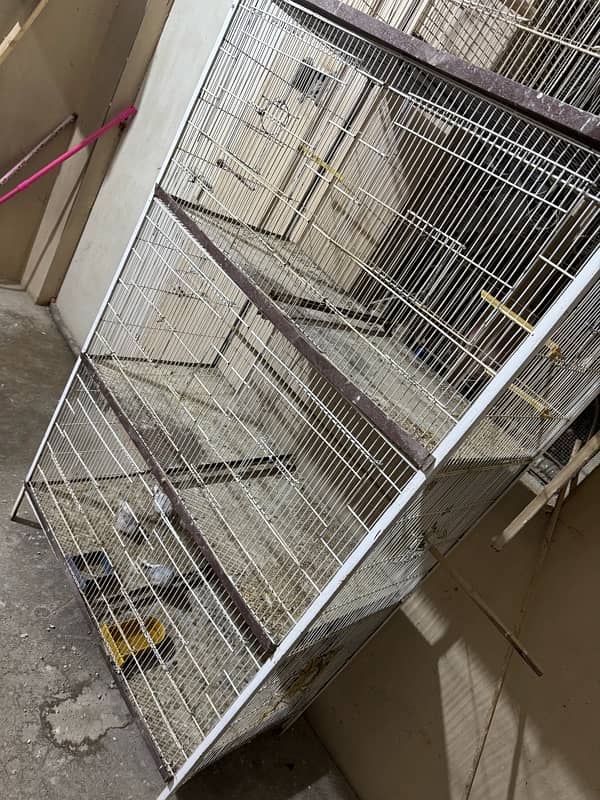 cage for sale 8partion condtion 10/8 1