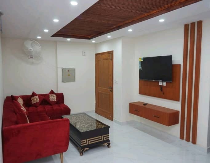 Buy your ideal 250 Square Feet Flat in a prime location of Lahore 6