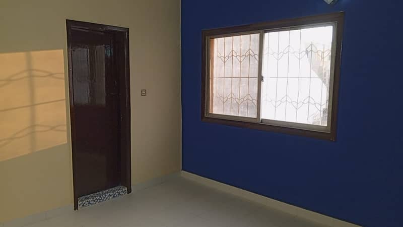 Double Storey 275 Square Yards House Available In Gulshan-E-Iqbal - Block 13-D2 For Sale 11