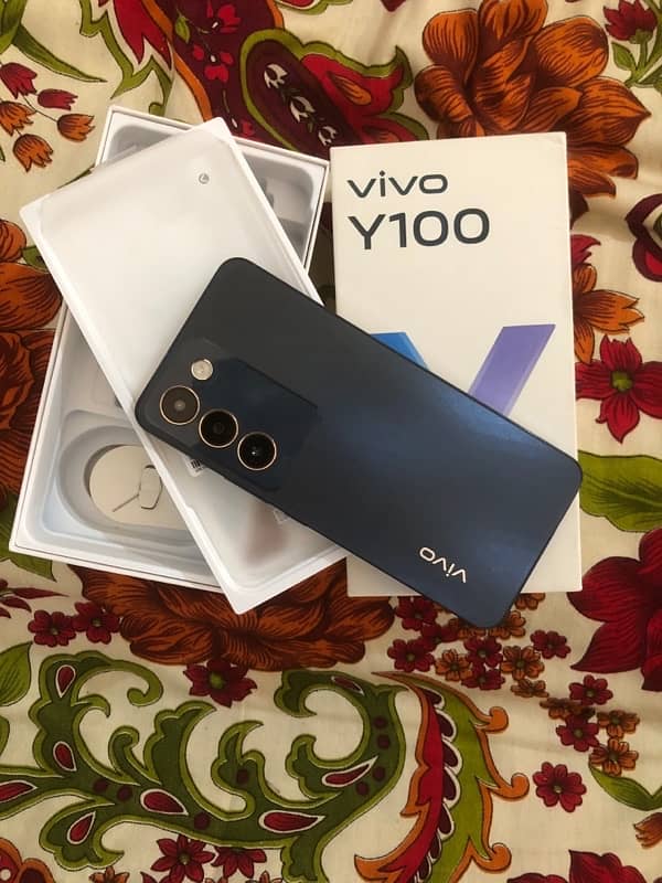 VIVO Y100   10/10  condition 1