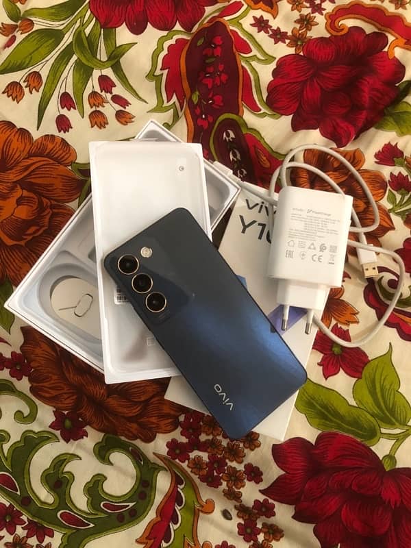 VIVO Y100   10/10  condition 2