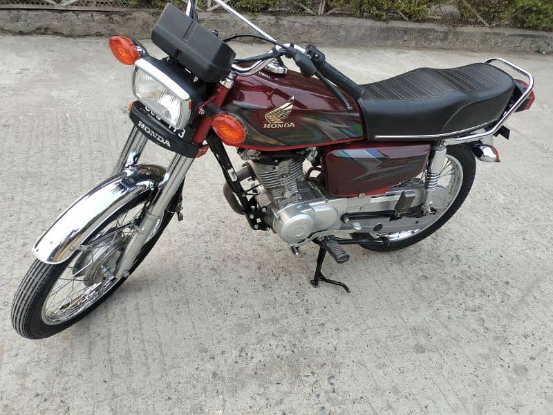 Honda CG125 model 2023 Islamabad number 03341511728 11