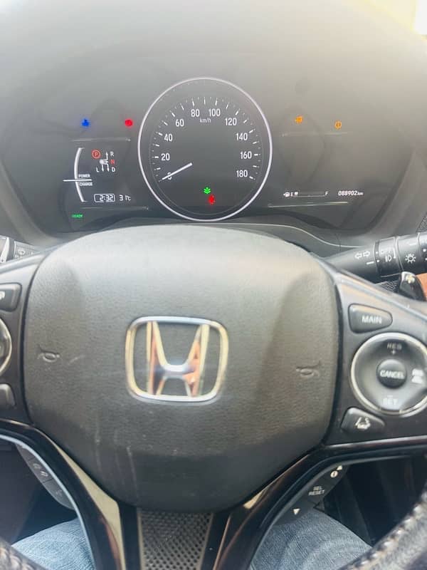 Honda Vezel 2016 10