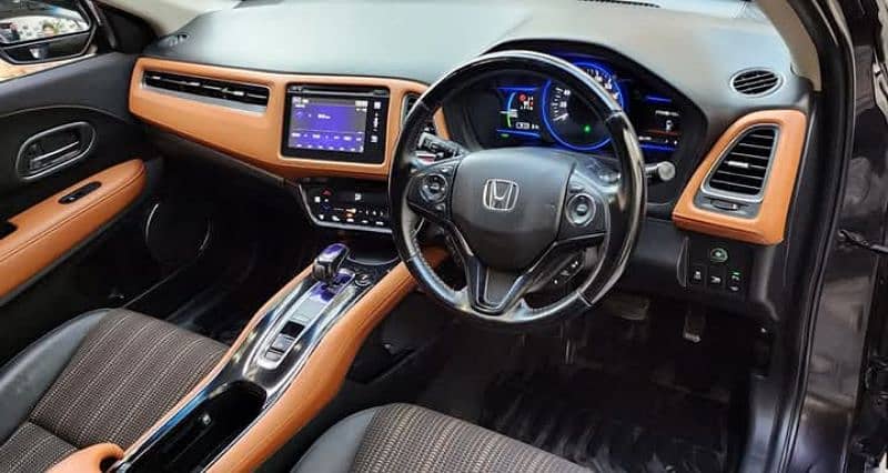 Honda VEZEL 2014/2018 z sensing orange room 8