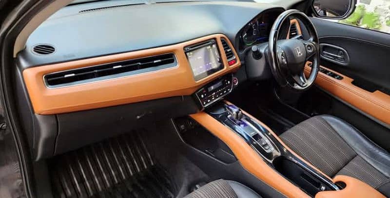 Honda VEZEL 2014/2018 z sensing orange room 9