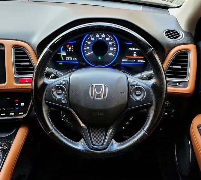 Honda VEZEL 2014/2018 z sensing orange room 10