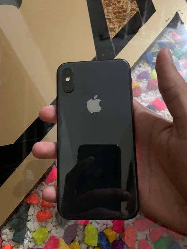 iphone xs  64 gb pta approved 0