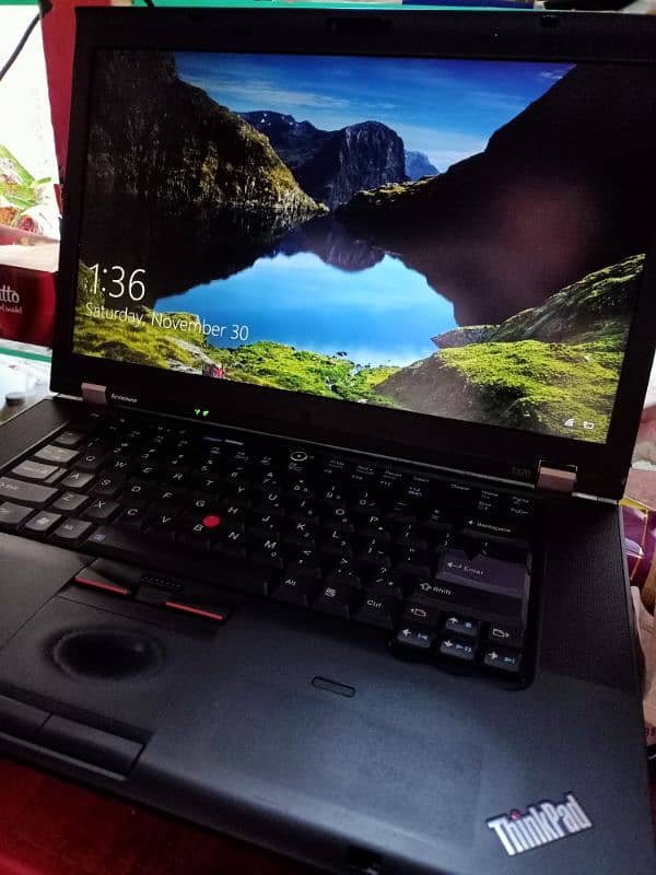 premium Lenovo Thinkpad laptop 12