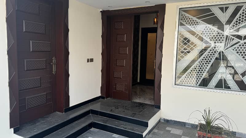 10 Marla HOUSE For SALE In DC Colony Bolan Block 6